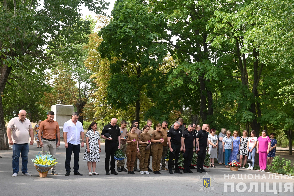 Відкриття меморіальної дошки в селищі Кам'яне