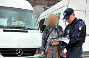 У Запоріжжі маршрутка втратила колесо: водія покарали (ВІДЕО)