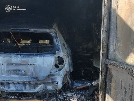 У Запоріжжі згорів автомобіль