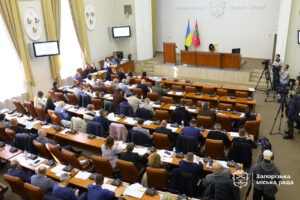 Запорізька міськрада ухвалила 92 рішення: фінансування ремонту, допомога постраждалим та нові назви вулиць