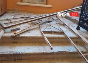 Експонати не постраждали: у Запоріжжі обстріл пошкодив краєзнавчий музей (ФОТО)