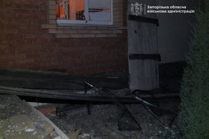 Два пострадавших и разрушения: последствия российской атаки на Запорожье