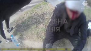 В Запорожье столкнулись автомобиль и маршрутка: пострадал пассажир