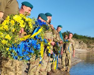Берети, хвилі і пам’ять: Запоріжжя відзначило День морської піхоти