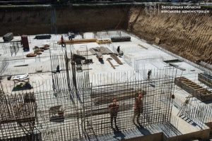 В Запорожье продолжается строительство ещё одной “подземной” школы