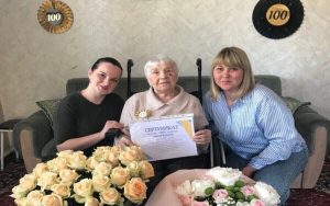 Жінка, яка прожила століття: у Запоріжжі привітали ювілярку