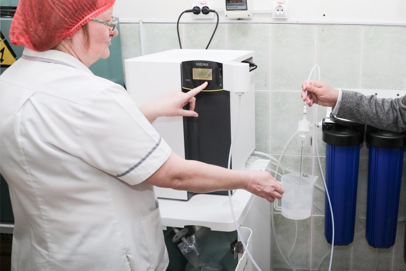 У запорізьких медзакладах з’явилась високоякісна очищена вода для лабораторій