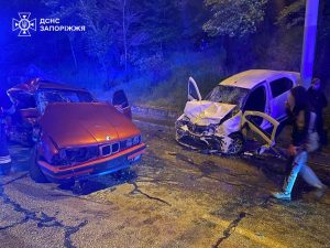 В Коммунарском районе Запорожья в ДТП погибла 21-летняя девушка