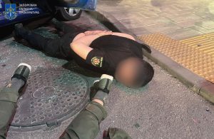 У Запоріжжі затримали наркоугруповання, яке маскувалося під поліцію 
