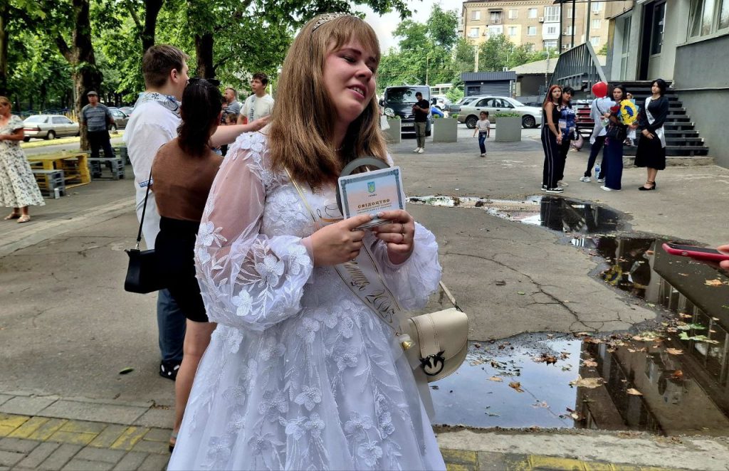У Незламному хабі провели випускний для учнів Комишуваської громади
