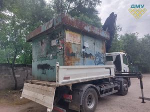 У центрі Запоріжжя прибрали черговий незаконний кіоск (ФОТО)