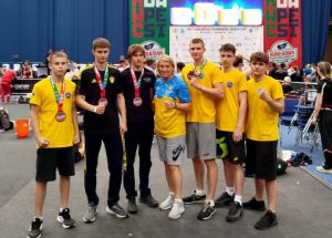 Кікбоксери із Запоріжжя вибороли медалі на Кубку світу в Будапешті