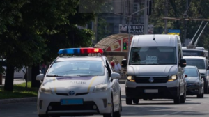 Як запоріжцям вшанувати полеглого Захисника: що робити, коли проїжджає кортеж
