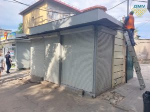 У центрі Запоріжжя прибрали незаконний кіоск (ФОТО) 