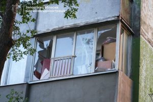 Ночная атака на Запорожье: есть раненые, разрушенные дома и пожары