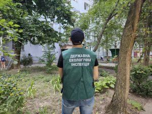 У Запоріжжі екологи обстежили місце обстрілу (ФОТО)
