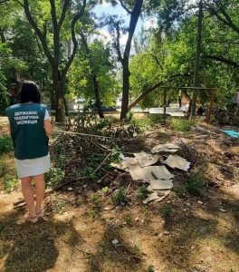 У центрі Запоріжжя виявили два стихійні сміттєзвалища: коли їх приберуть