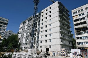 На улице Запорожской продолжается восстановление домов (ФОТО)