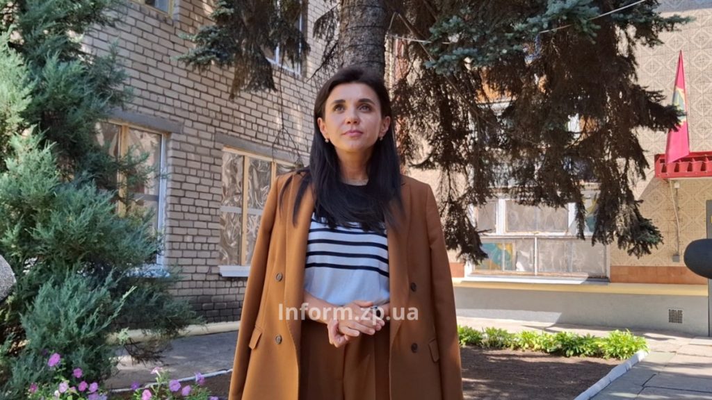 «Мягкие окна» и новый формат: в Запорожье восстановили поврежденный после обстрела детсад (ФОТО)