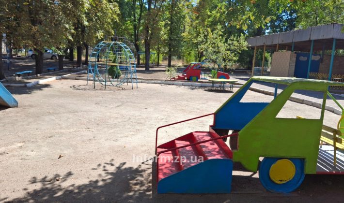 «Мягкие окна» и новый формат: в Запорожье восстановили поврежденный после обстрела детсад (ФОТО)