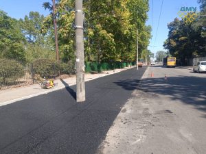 Нові зручні стоянки: у Запоріжжі облаштували додаткові паркомісця (ФОТО)