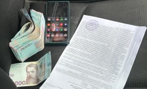 Поліцейський із Запоріжжя організував незаконний «трансфер» ухилянтів 