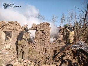 З-під уламків на Запоріжжі рятувальники витягли два тіла: деталі