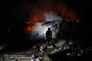 Загиблий, пожежа та руйнування: наслідки атаки на Запоріжжя (ОНОВЛЮЄТЬСЯ)