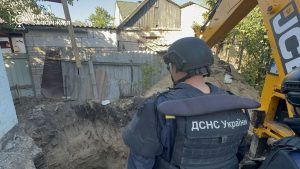 «За 400 метрів від мого будинку — не розірваний КАБ»: у Запоріжжі впала авіабомба