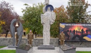 У Запоріжжі відкрили меморіал на честь загиблих військових з бригади “Хортиця” (ФОТО)