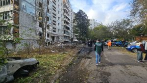 У Запоріжжі екологи обстежили місця російських ударів (ФОТО)
