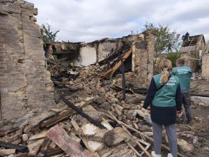 У Запоріжжі екологи обстежили місця нічного обстрілу (ФОТО)