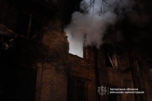 У Запоріжжі врятували жінку під час нічної атаки дронів (ВІДЕО)