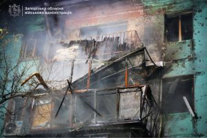Патрульні показали перші хвилини після вчорашнього обстрілу Запоріжжя (ВІДЕО)