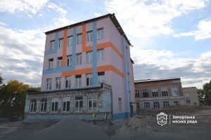 В Запорожье ремонтируют одну из школ: как она выглядит (ФОТО)