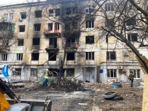 «Після прильотів»: як виглядає Запоріжжя внаслідок обстрілу (ФОТОРЕПОРТАЖ)