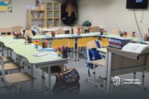 Уроки знову наживо: у Запоріжжі відкрили оновлене укриття для учнів (ФОТО)