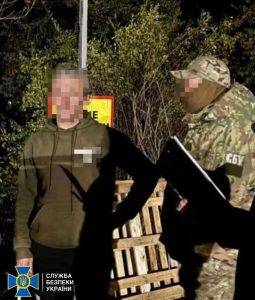 У Запоріжжі викрили дезертира, який за $6 тисяч переправляв військових через кордон