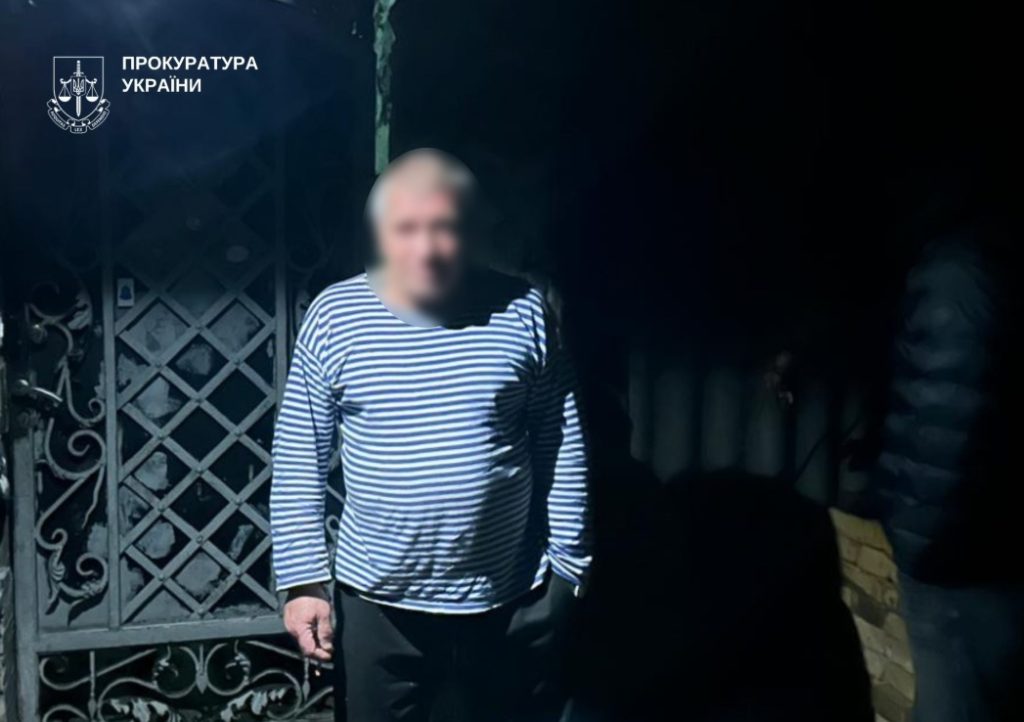 У Запоріжжі чоловік вдарив адміністратора кафе по голові