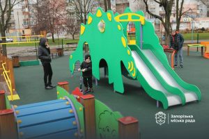 У Запоріжжі оновили парк Героїв Нацгвардії: як він виглядає (ФОТО)