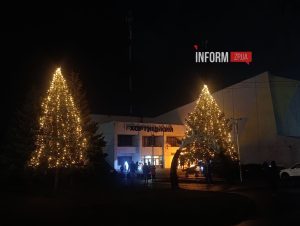 В Хортицком районе Запорожья появились праздничные фотозоны: как они выглядят (ФОТО)