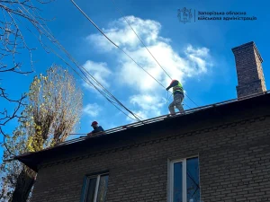 В Запорожье ремонтируют два повреждённых дома: где именно (ФОТО)