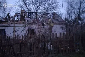 В Оріхові через обстріли РФ спалахнув житловий будинок