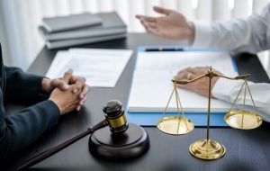 Бесплатные юридические консультации для жителей Камышевахи: детали