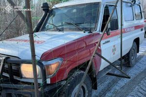 Російський дрон атакував автівку саперів ДСНС на Запоріжжі