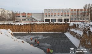 У Запоріжжі будують «підземну» школу з власною сонячною електростанцією (ФОТО)