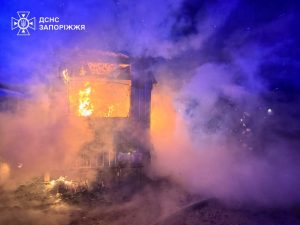Два пожара в Запорожье за ​​сутки: пострадал мужчина