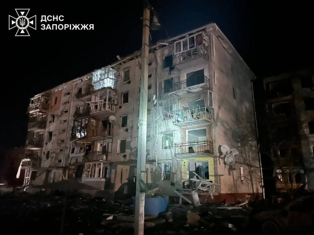 Росіяни завдали удару по селищу Комишуваха 22 січня