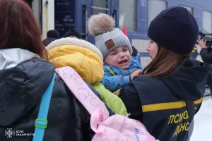 Дітей з Запорізької області будуть евакуювати примусово: що відомо