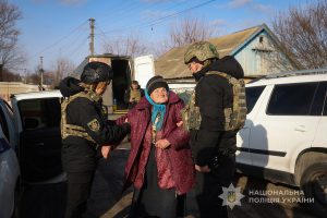 Из прифронтовых сел в Запорожье эвакуировали 12 человек (ВИДЕО)